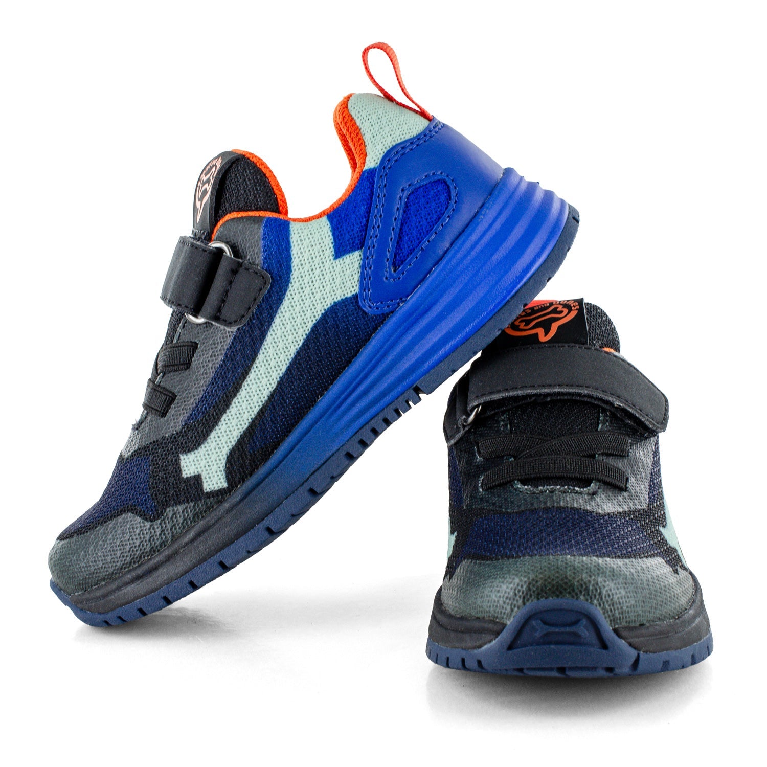 Swift V Black Bluette Stones and Bones